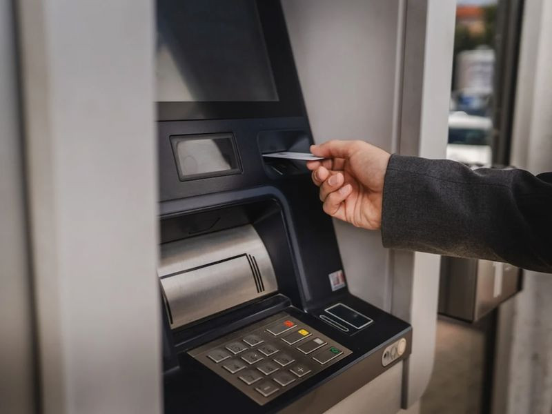 ATM'lerde kural değişti! 6 ayda bir zorunlu olacak - Resim: 1