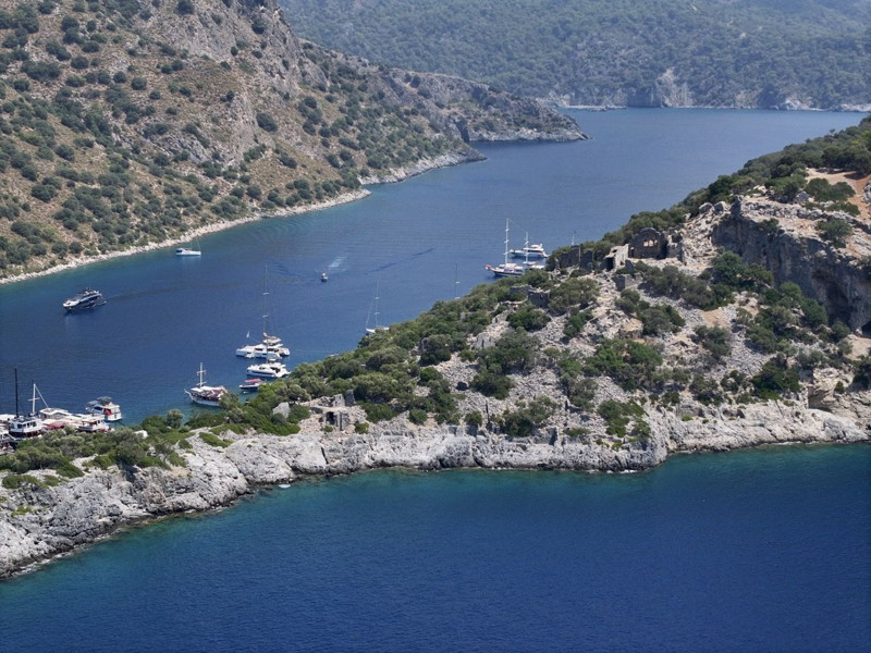 Muğla'nın Fethiye ilçesinde bulunuyor! Mavi tur yapanların uğrak noktası oldu - Resim: 15