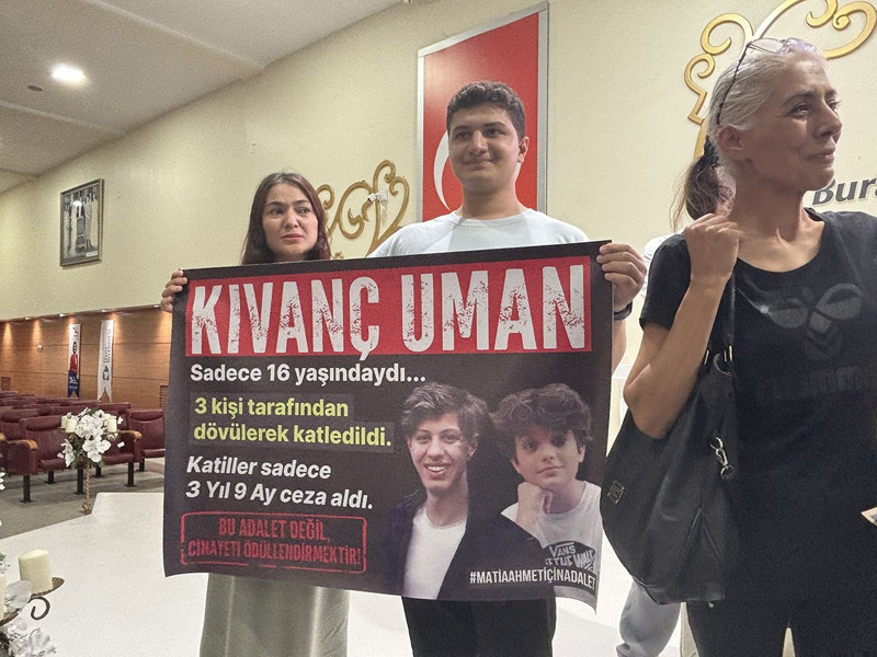 Yasemin Minguzzi, acı ortaklarıyla buluştu - Resim: 2