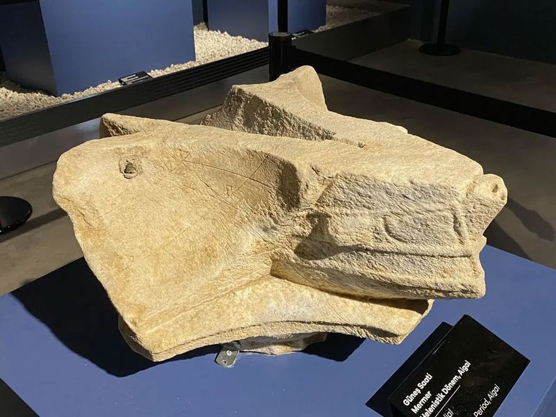 Manisa'daki Aigai Antik Kenti'nde önemli buluş! 2 bin 200 yılık - Resim: 1