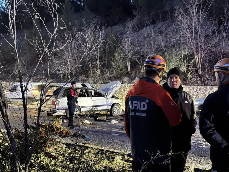 Karabük'te feci kaza: 2 ölü, 7 yaralı - Resim: 3